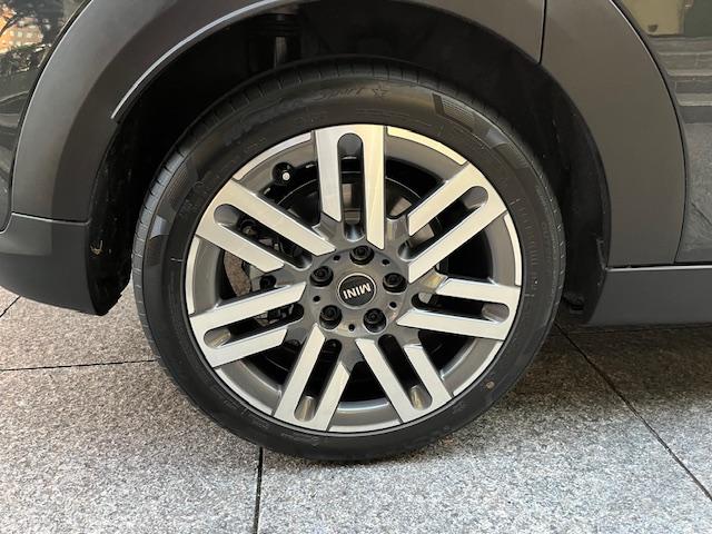 ＭＩＮＩ クーパーＣ　クラシック・トリム　５ドア　ブラックべスキンシート　ＯＰ１７インチアルミ　ナビ　ＥＴＣ　シートヒーター　バックカメラ（38枚目）