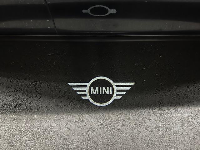 ＭＩＮＩ クーパーＣ　クラシック・トリム　５ドア　ブラックべスキンシート　ＯＰ１７インチアルミ　ナビ　ＥＴＣ　シートヒーター　バックカメラ（41枚目）