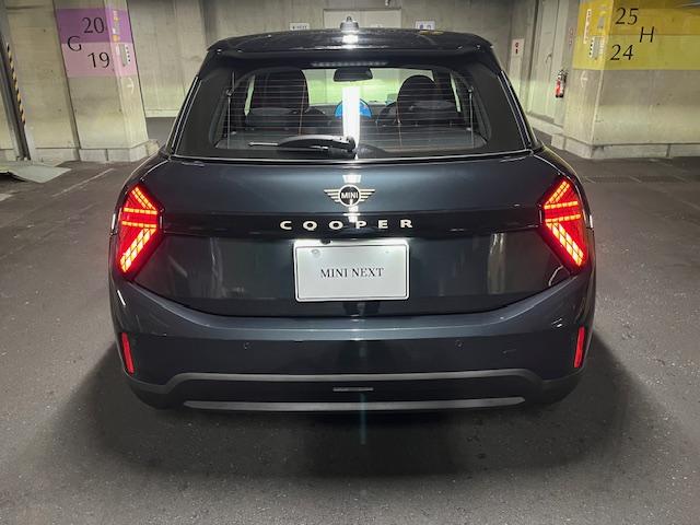 ＭＩＮＩ クーパーＣ　クラシック・トリム　５ドア　ブラックべスキンシート　ＯＰ１７インチアルミ　ナビ　ＥＴＣ　シートヒーター　バックカメラ（46枚目）