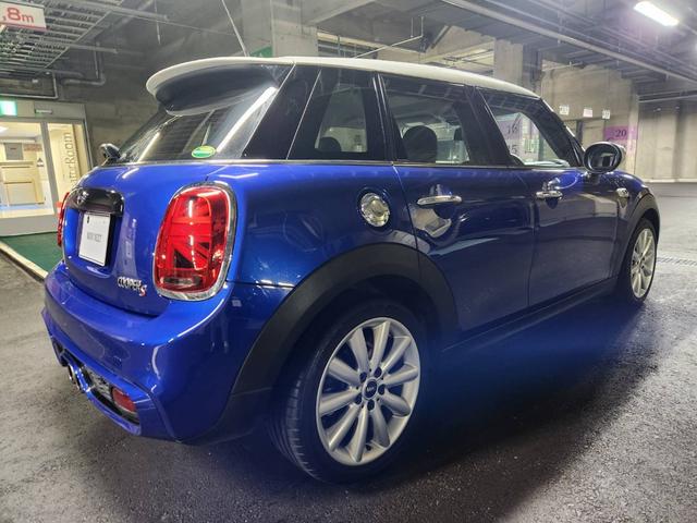 MINI クーパーS クーパーS(5名) 純正ナビ デジタルパッケージ MINIペッパーパッケージ ホワイトルーフ(12枚目)