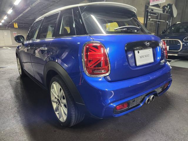MINI クーパーS クーパーS(5名) 純正ナビ デジタルパッケージ MINIペッパーパッケージ ホワイトルーフ(13枚目)