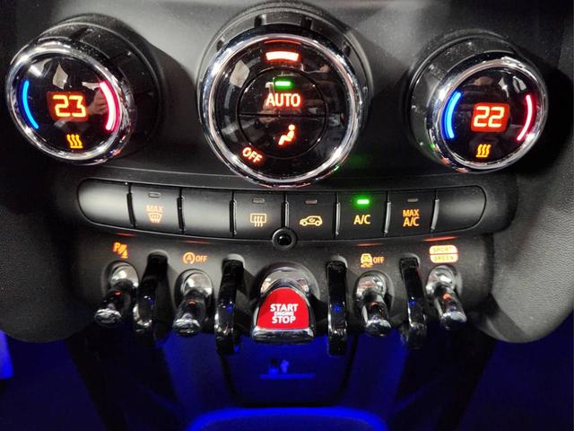 MINI クーパーS クーパーS(5名) 純正ナビ デジタルパッケージ MINIペッパーパッケージ ホワイトルーフ(24枚目)