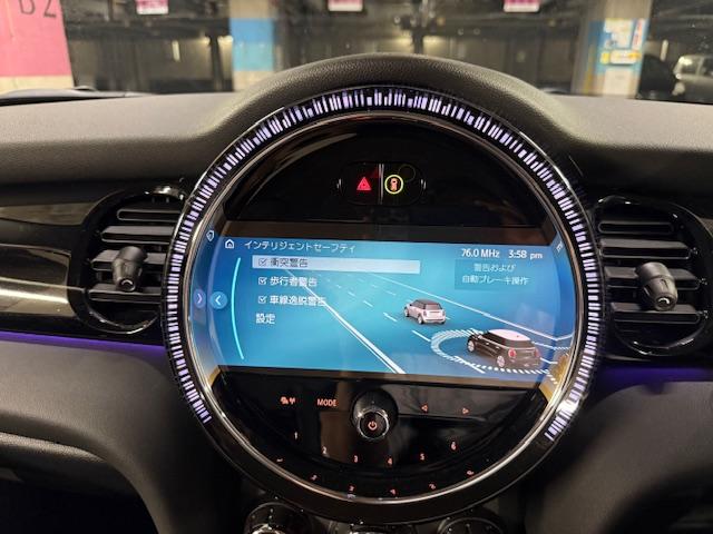 MINI クーパー プレミアムプラスパッケージクラシックトリム 5ドア アクティブクルコン アップルカープレイ バックカメラ ETC LED シートヒーター 社外ドラレコ(20枚目)