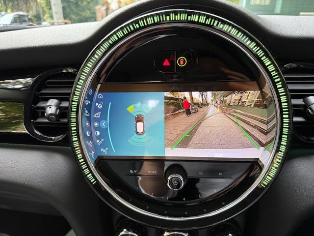 MINI クーパー プレミアムプラスパッケージクラシックトリム 5ドア アクティブクルコン アップルカープレイ バックカメラ ETC LED シートヒーター 社外ドラレコ(21枚目)