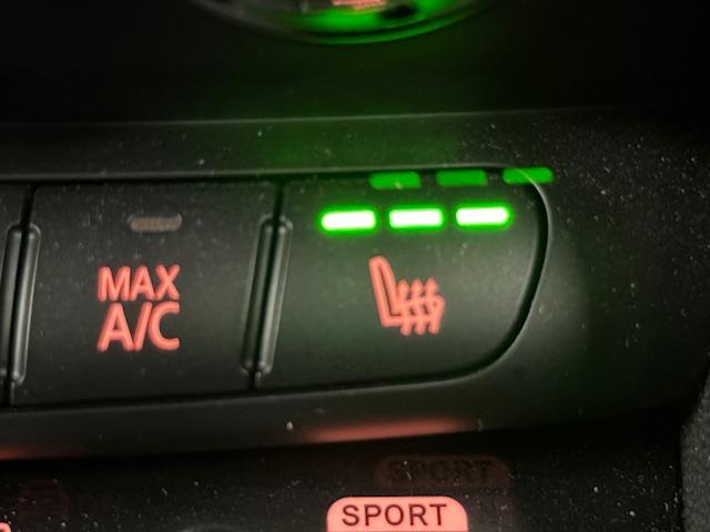 MINI クーパー プレミアムプラスパッケージクラシックトリム 5ドア アクティブクルコン アップルカープレイ バックカメラ ETC LED シートヒーター 社外ドラレコ(36枚目)