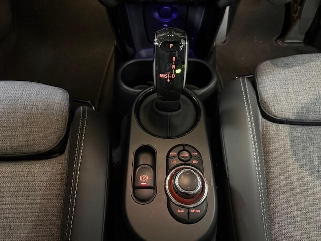 MINI クーパー プレミアムプラスパッケージクラシックトリム 5ドア アクティブクルコン アップルカープレイ バックカメラ ETC LED シートヒーター 社外ドラレコ(38枚目)