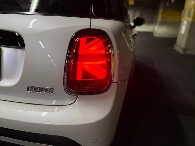 MINI クーパー プレミアムプラスパッケージクラシックトリム 5ドア アクティブクルコン アップルカープレイ バックカメラ ETC LED シートヒーター 社外ドラレコ(56枚目)