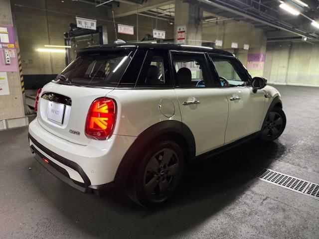 MINI クーパー プレミアムプラスパッケージクラシックトリム 5ドア アクティブクルコン アップルカープレイ バックカメラ ETC LED シートヒーター 社外ドラレコ(57枚目)