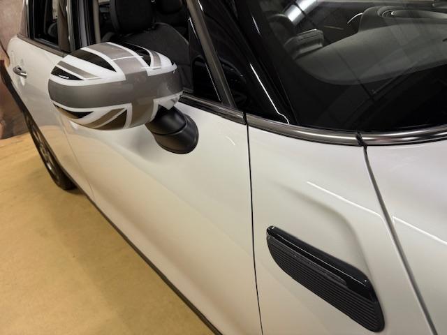 MINI クーパー プレミアムプラスパッケージクラシックトリム 5ドア アクティブクルコン アップルカープレイ バックカメラ ETC LED シートヒーター 社外ドラレコ(59枚目)