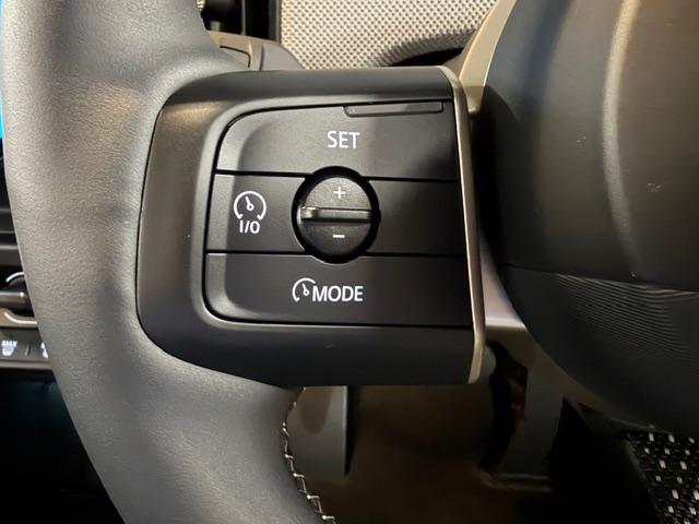 MINI クーパーS フェイバリット・トリム 5ドア 電動シート ハーマンカードンスピーカー サラウンドビューカメラ ナビ ETC(11枚目)