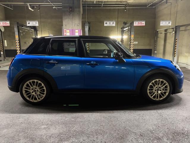 MINI クーパーS フェイバリット・トリム 5ドア 電動シート ハーマンカードンスピーカー サラウンドビューカメラ ナビ ETC(50枚目)