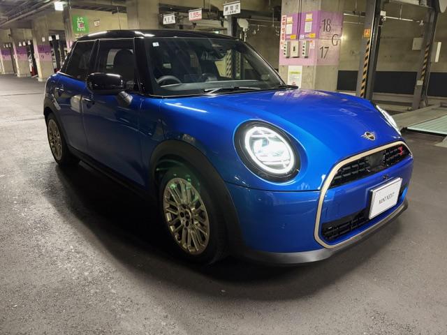 MINI クーパーS フェイバリット・トリム 5ドア 電動シート ハーマンカードンスピーカー サラウンドビューカメラ ナビ ETC(51枚目)