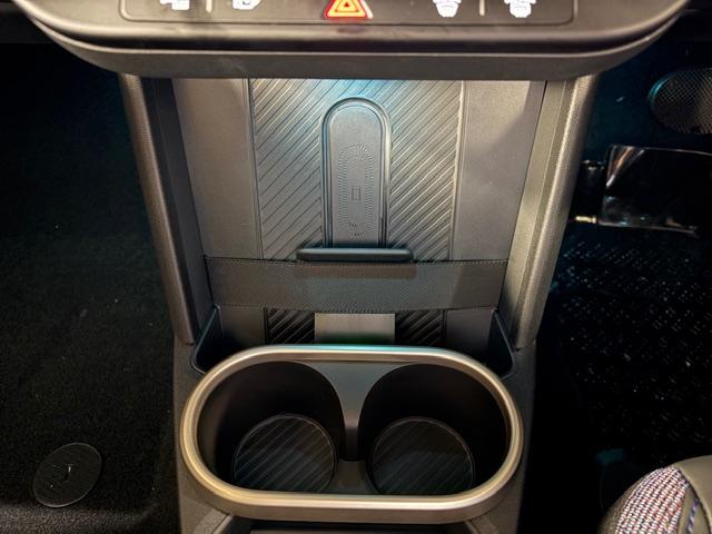 ＭＩＮＩ クーパーＣ　クラシック・トリム　５ドア　ＡＣＣ　バックカメラ　純正オプション１７インチ　ナビ　ＥＴＣ（25枚目）