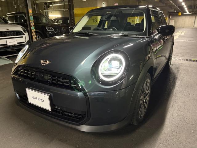 ＭＩＮＩ クーパーＣ　クラシック・トリム　５ドア　ＡＣＣ　バックカメラ　純正オプション１７インチ　ナビ　ＥＴＣ（37枚目）