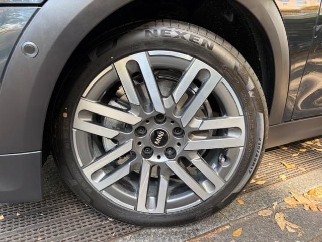 ＭＩＮＩ クーパーＣ　クラシック・トリム　５ドア　ＡＣＣ　バックカメラ　純正オプション１７インチ　ナビ　ＥＴＣ（45枚目）