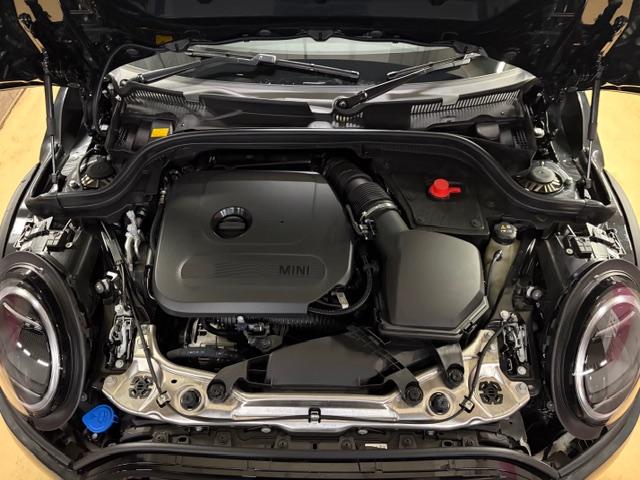ＭＩＮＩ クーパーＣ　クラシック・トリム　５ドア　ＡＣＣ　バックカメラ　純正オプション１７インチ　ナビ　ＥＴＣ（49枚目）