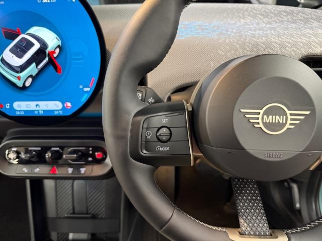 ＭＩＮＩ クーパーＳ　フェイバリット・トリム　３ドア　Ｍパッケージ　ハーマンオーディオ　ＯＰ１８インチアルミ（16枚目）