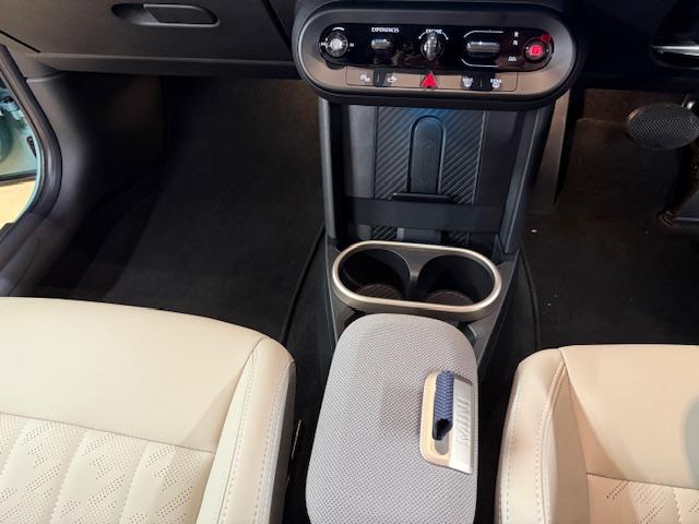 ＭＩＮＩ クーパーＳ　フェイバリット・トリム　３ドア　Ｍパッケージ　ハーマンオーディオ　ＯＰ１８インチアルミ（41枚目）