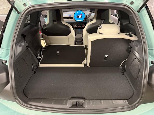 ＭＩＮＩ クーパーＳ　フェイバリット・トリム　３ドア　Ｍパッケージ　ハーマンオーディオ　ＯＰ１８インチアルミ（45枚目）