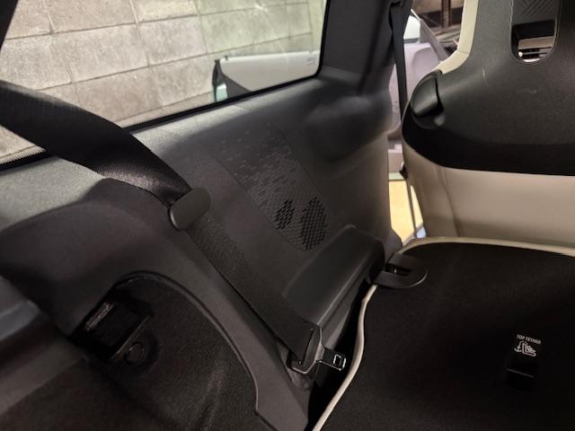 ＭＩＮＩ クーパーＳ　フェイバリット・トリム　３ドア　Ｍパッケージ　ハーマンオーディオ　ＯＰ１８インチアルミ（46枚目）