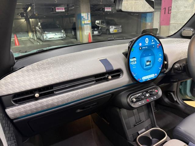 ＭＩＮＩ クーパーＳ　コンバーチブル　フェイバリット・トリム　Ｍパッケージ　ハーマンオーディオ　電動メモリーシート（53枚目）