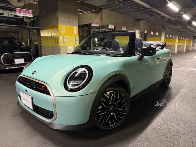 ＭＩＮＩ クーパーＳ　コンバーチブル　フェイバリット・トリム　Ｍパッケージ　ハーマンオーディオ　電動メモリーシート（54枚目）