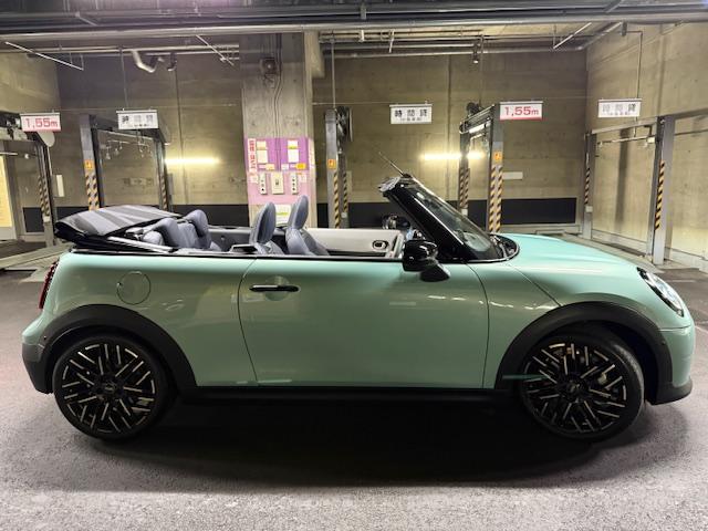 ＭＩＮＩ クーパーＳ　コンバーチブル　フェイバリット・トリム　Ｍパッケージ　ハーマンオーディオ　電動メモリーシート（59枚目）