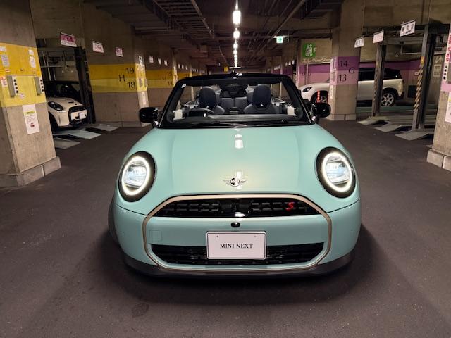 ＭＩＮＩ クーパーＳ　コンバーチブル　フェイバリット・トリム　Ｍパッケージ　ハーマンオーディオ　電動メモリーシート（61枚目）