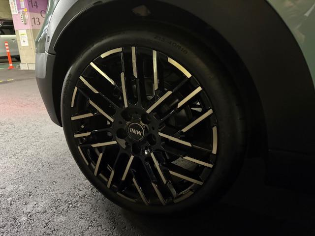 ＭＩＮＩ クーパーＳ　コンバーチブル　フェイバリット・トリム　Ｍパッケージ　ハーマンオーディオ　電動メモリーシート（66枚目）