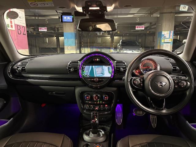 ＭＩＮＩ クーパー　クラブマン　ペッパーＰＫＧ　リアビューカメラ　ＰＤＣ　ドライビングモード　ナビ　アクティブクルコン（8枚目）