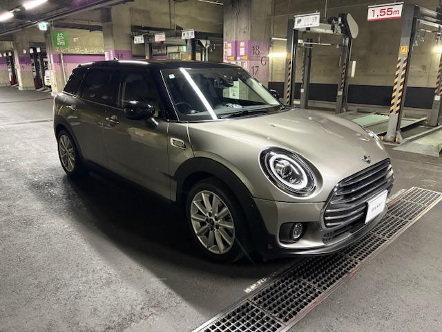 ＭＩＮＩ クーパー　クラブマン　ペッパーＰＫＧ　リアビューカメラ　ＰＤＣ　ドライビングモード　ナビ　アクティブクルコン（50枚目）