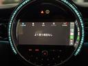 クーパーＤプレミアムプラスパッケージクラシックトリム　アップルカープレイ　ブラックルーフ　バックカメラリアセンサー　１６インチオプションブラックアルミ（16枚目）