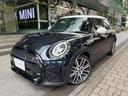 実車に自信あり!MINI新宿ショールームにてご来場を心よりお持ち申し上げております!