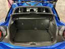 3ドアと比べて奥行のあるトランク