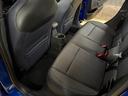 3ドアと比べて後席の足元空間が広いです
