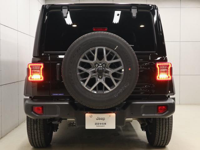 ジープ・ラングラーアンリミテッド サハラ　認定中古車　保証継承　元弊社デモカー　ＬＥＤヘッドライト　Ｂカメラ　前席Ｐシート　盗難防止装置　ナビ　Ｂｌｕｅｔｏｏｔｈ　ｃａｒｐｌａｙ　１８インチアルミ　ＥＴＣ２．０　１２．３インチモニター（8枚目）