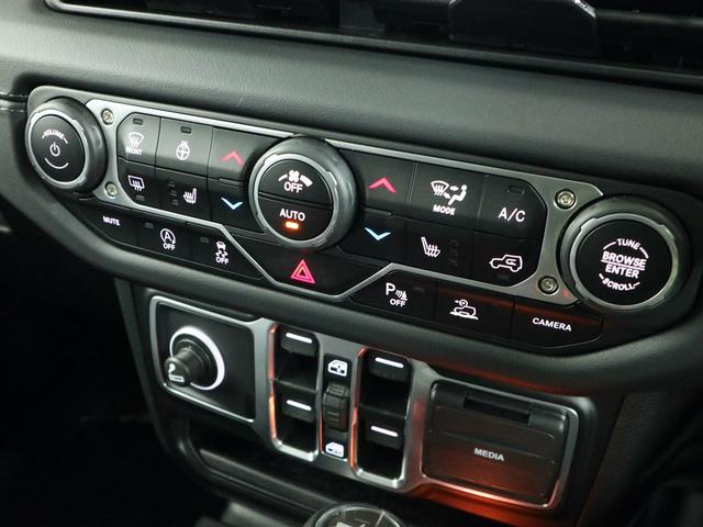 ジープ・ラングラーアンリミテッド サハラ　認定中古車　保証継承　元弊社デモカー　ＬＥＤヘッドライト　Ｂカメラ　前席Ｐシート　盗難防止装置　ナビ　Ｂｌｕｅｔｏｏｔｈ　ｃａｒｐｌａｙ　１８インチアルミ　ＥＴＣ２．０　１２．３インチモニター（42枚目）
