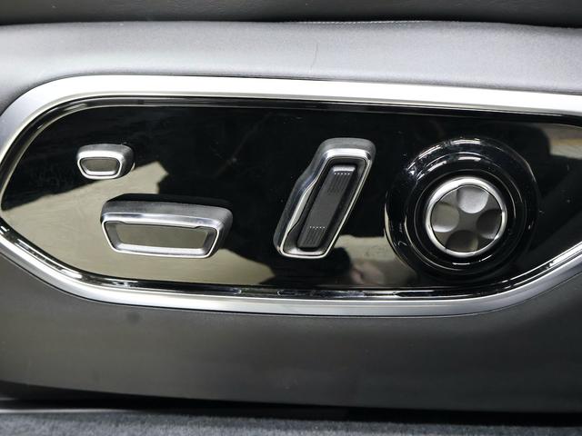 ジープ・グランドチェロキーＬ サミット　リザーブ　認定中古車　保証継承　ＬＥＤヘッド　アダプティブクルーズ　サラウンドビューカメラ　２１インチアルミ　パワーリフトゲート　ブラックレザー　Ｐシート　シートヒーター／クーラー　３列シート　エアサス（17枚目）