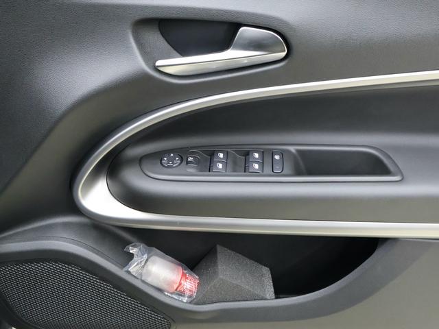 ジープ・アベンジャー アルティテュード 認定中古車 保証継承 元弊社デモ 17インチAW LEDヘッドライト アダプティブクルーズ レーンキープ ブラインドスポット リアカメラ 10.25インチタッチパネルモニタナビ carplay ETC(37枚目)