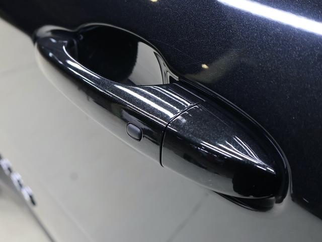 ジープ・コマンダー リミテッド 認定中古車 保証継承 元弊社デモカー デュアルペインパノラミックSR ブラックレザーシート サラウンドビューカメラ 電動テールゲート アダプティブクルコン 電動シート ナビ carplay ETC(11枚目)