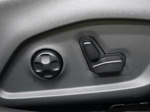 ジープ・コマンダー リミテッド 認定中古車 保証継承 元弊社デモカー デュアルペインパノラミックSR ブラックレザーシート サラウンドビューカメラ 電動テールゲート アダプティブクルコン 電動シート ナビ carplay ETC(51枚目)