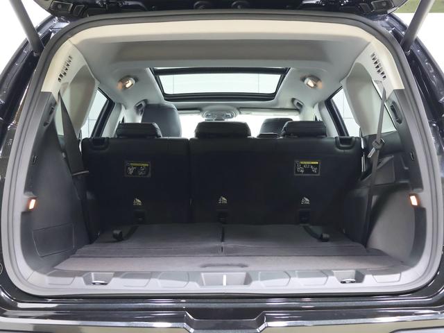 ジープ・コマンダー リミテッド 認定中古車 保証継承 元弊社デモカー デュアルペインパノラミックSR ブラックレザーシート サラウンドビューカメラ 電動テールゲート アダプティブクルコン 電動シート ナビ carplay ETC(53枚目)