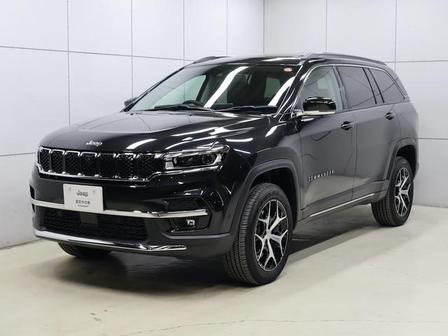 ジープ・コマンダー リミテッド 認定中古車 保証継承 元弊社デモカー デュアルペインパノラミックSR ブラックレザーシート サラウンドビューカメラ 電動テールゲート アダプティブクルコン 電動シート ナビ carplay ETC(61枚目)