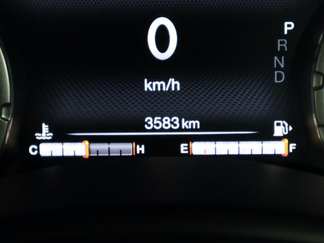 ジープ・レネゲード リミテッド　認定中古車　保証継承　元弊社代車　１７インチＡＷ　ＬＥＤヘッドライト　クルーズコントロール　レーンキープ　ブラインドスポット　リアカメラ　８．４インチタッチパネルモニタ　ナビ　ｃａｒｐｌａｙ　ＥＴＣ（21枚目）