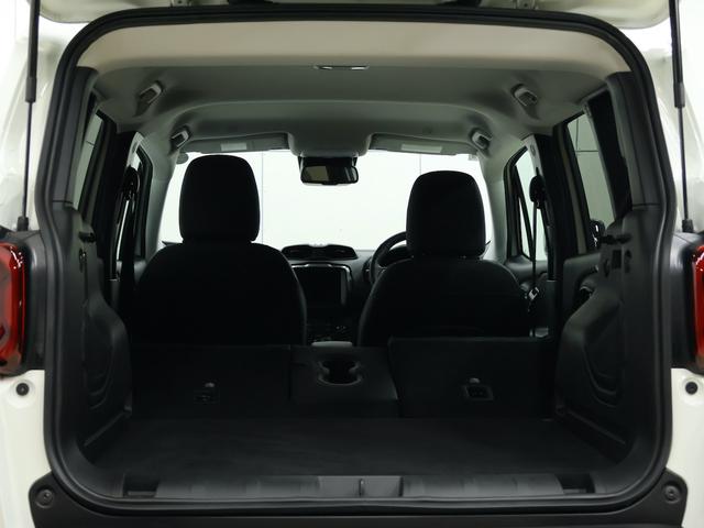 ジープ・レネゲード リミテッド　認定中古車　保証継承　元弊社代車　１７インチＡＷ　ＬＥＤヘッドライト　クルーズコントロール　レーンキープ　ブラインドスポット　リアカメラ　８．４インチタッチパネルモニタ　ナビ　ｃａｒｐｌａｙ　ＥＴＣ（33枚目）