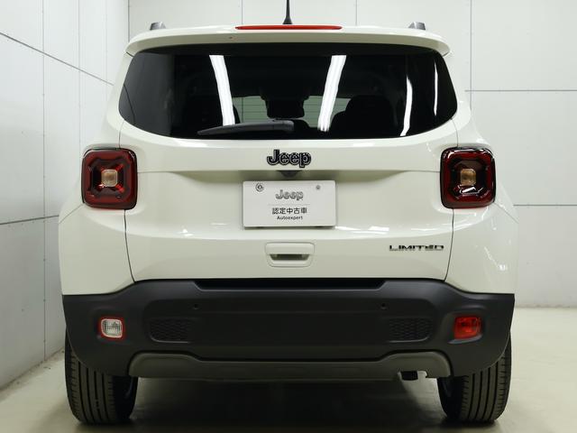 ジープ・レネゲード リミテッド　認定中古車　保証継承　元弊社代車　１７インチＡＷ　ＬＥＤヘッドライト　クルーズコントロール　レーンキープ　ブラインドスポット　リアカメラ　８．４インチタッチパネルモニタ　ナビ　ｃａｒｐｌａｙ　ＥＴＣ（36枚目）