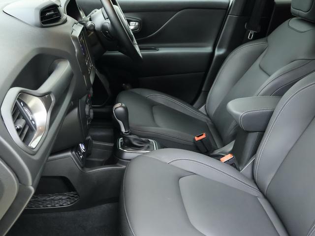 ジープ・レネゲード リミテッド　認定中古車　保証継承　元弊社代車　１７インチＡＷ　ＬＥＤヘッドライト　クルーズコントロール　レーンキープ　ブラインドスポット　リアカメラ　８．４インチタッチパネルモニタ　ナビ　ｃａｒｐｌａｙ　ＥＴＣ（56枚目）