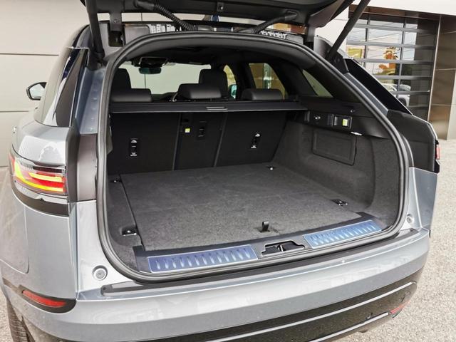レンジローバーヴェラール ダイナミック　ＨＳＥ　Ｄ２００　ディーゼルターボ　４ＷＤ　１オーナー　禁煙　２２ＡＷ　スライディングルーフ　エアサス（26枚目）