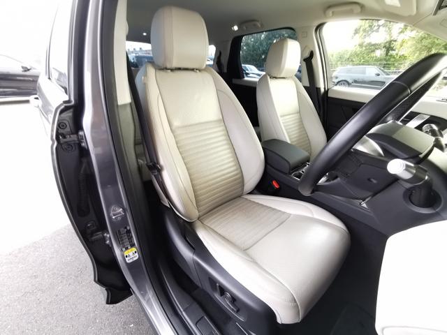 ディスカバリースポーツ Ｓ　Ｐ２００　５＋２シート　４ＷＤ　禁煙車　７人乗り　シートヒーター　液晶メーター（14枚目）