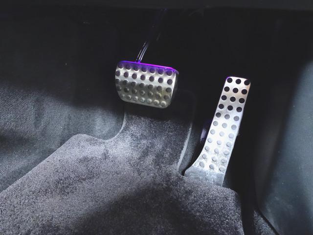 ＣＬＳクラス ＣＬＳ２２０　ｄ　スポーツ　エクスクルーシブパッケージ　Ｂｌｕｅｔｏｏｔｈ接続　ＣＤ　ＥＴＣ　ＬＥＤヘッドライト　ＴＶ　アイドリングストップ　クルーズコントロール　コネクテッド機能　サイドカメラ　サンルーフ・ガラスルーフ（9枚目）